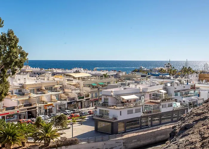 Luxury Penthouse With Great Terrace And Sea View *