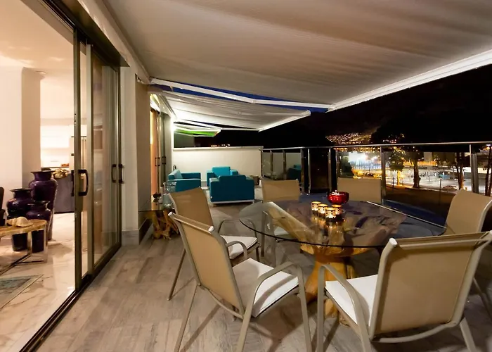 Luxury Penthouse With Great Terrace And Sea View Lejlighed